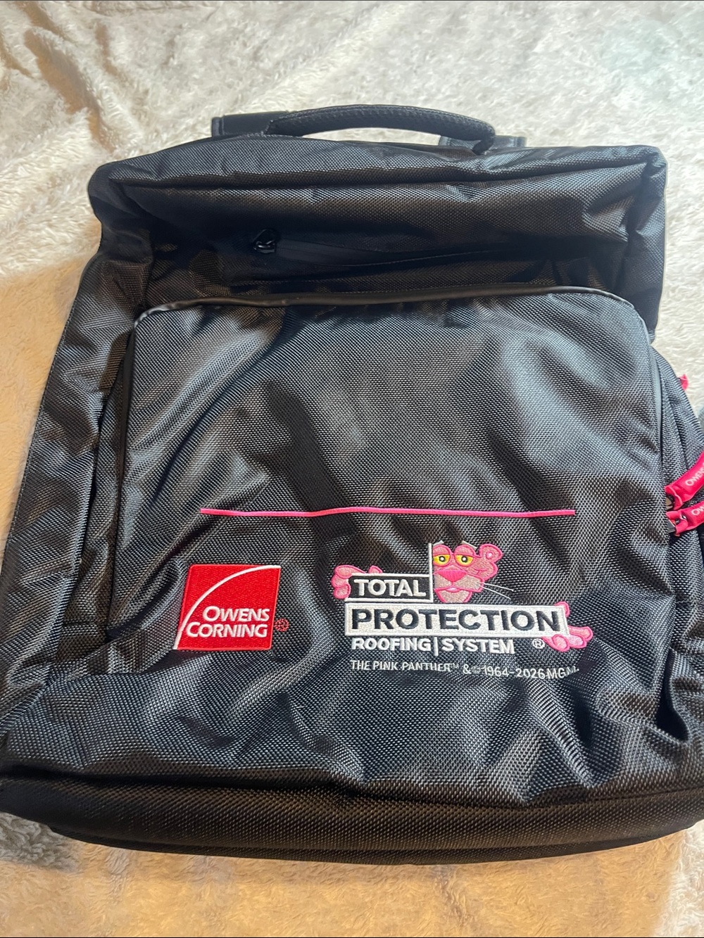 Owens corning pink Panther Black large Backpack - Picture 2 of 6